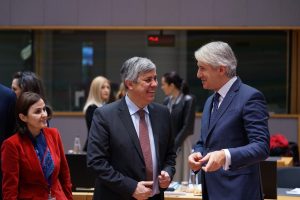 Victor Ponta, candidat la Președinția României: Platformă online pentru soluții IA, alături de Eugen Teodorovici